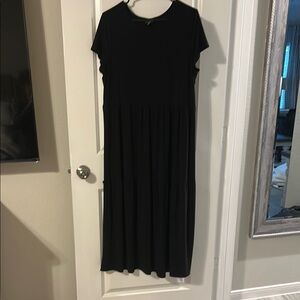 Nicole Miller Black Maxi Dress